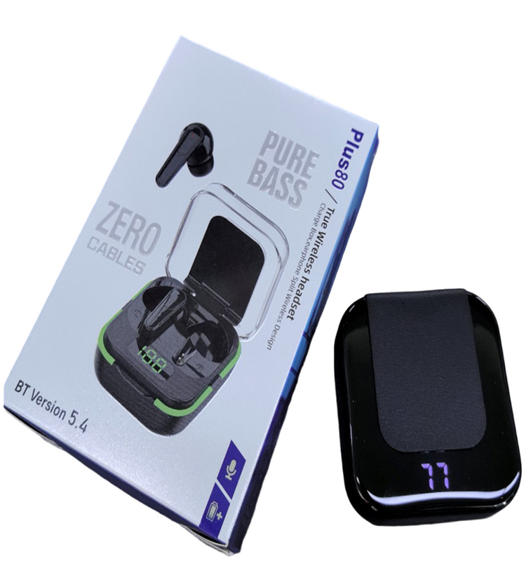 อุปกรณ์พร้อมกับแอนเทนน่าเบนซาย และเครื่องเสียง F10 อุปกรณ์นี้มีแบตเตอรี่หูฟัง 30mAh และชาร์จเคส 200mAh